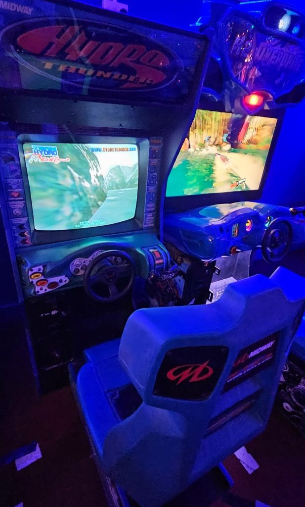 Hydro Thunder and H2Overdrive boat racing cabinets side by side